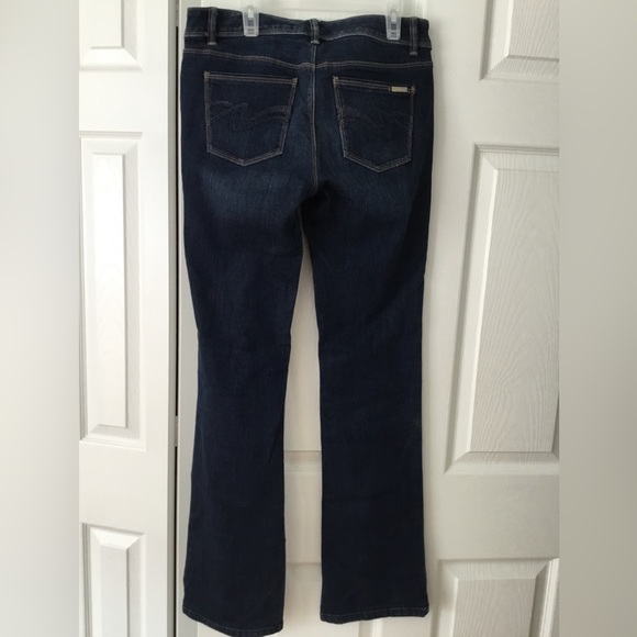 White House Black Market Boot Leg Jean - Picture 2 of 7